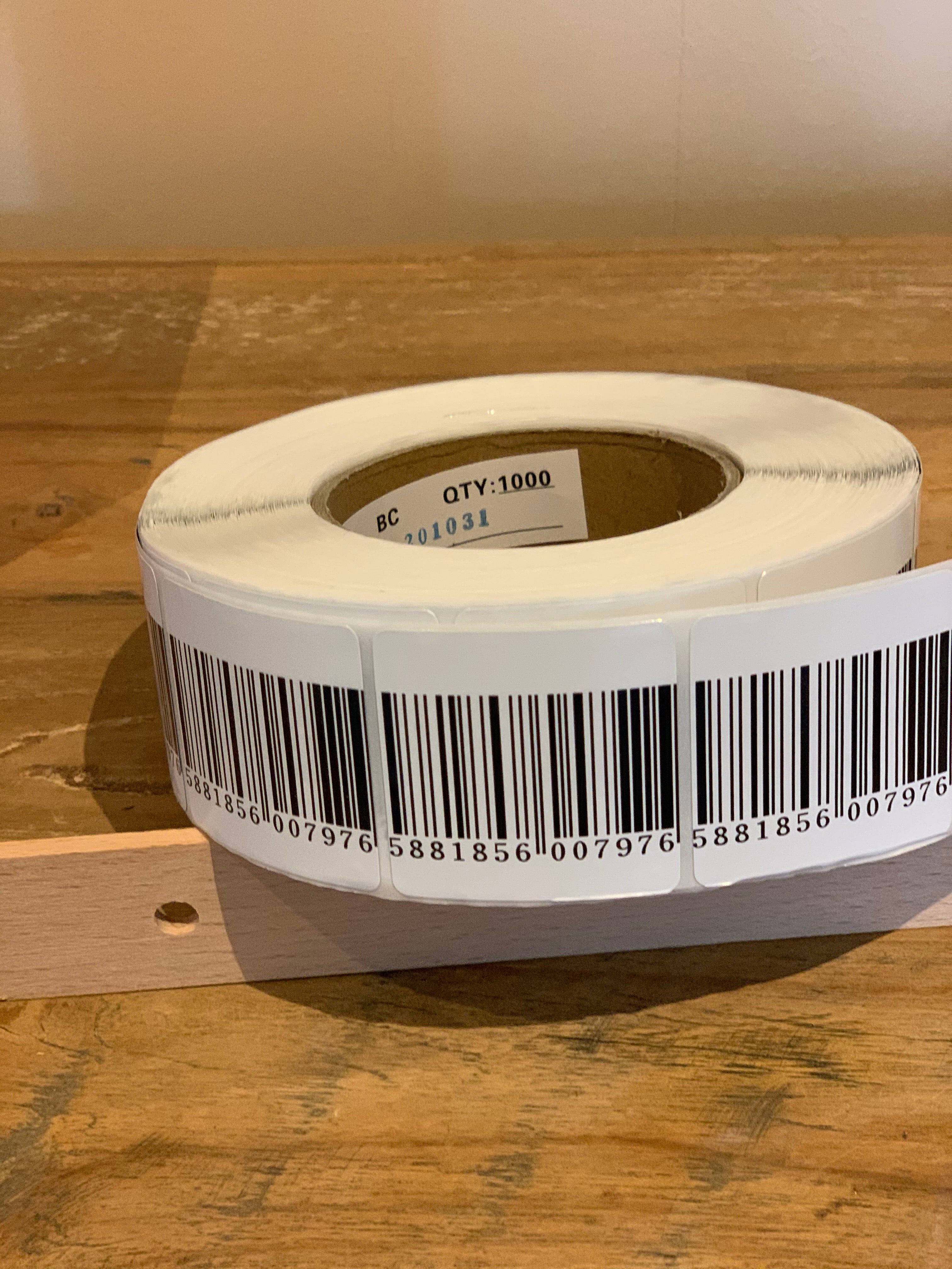 Beveiligingsstickers 5cm x 5cm BARCODE RF - 1000st/rol - ACTIE!